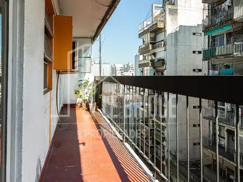 Excelente 2 amb con balcón al frente - Le Brique Propiedades