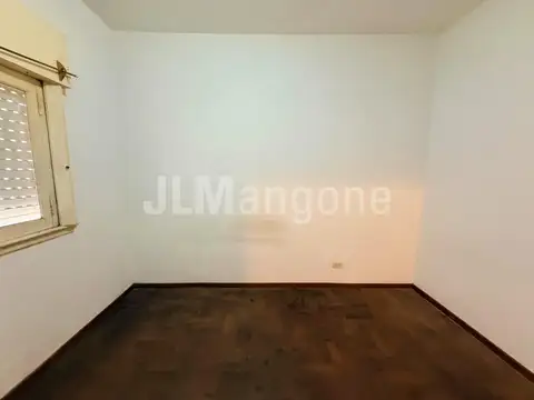 Depto Tipo Casa en Alquiler con 1 cocheras