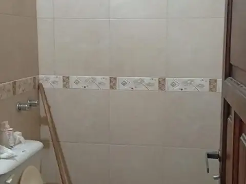 Casa 18 ambientes con 7 baños