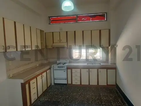 Casa en Venta con 6 cocheras
