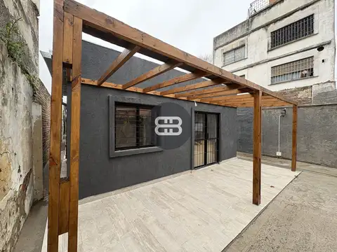 Depto 2 AMB. C /PATIO A ESTRENAR