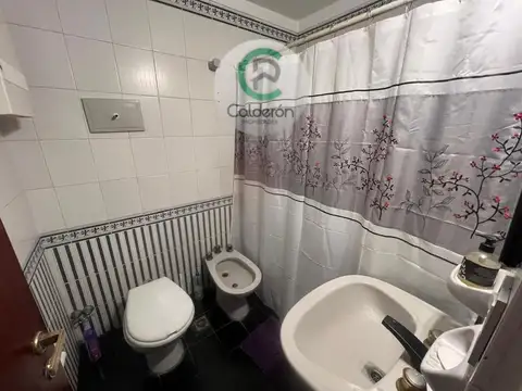 Casa 4 ambientes con 4 baños