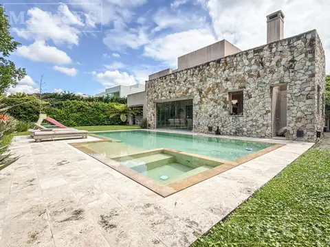 Casa en venta en La Lomada