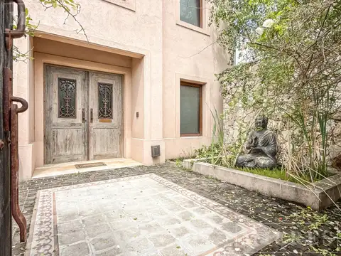 Casa 6 ambientes con 3 baños