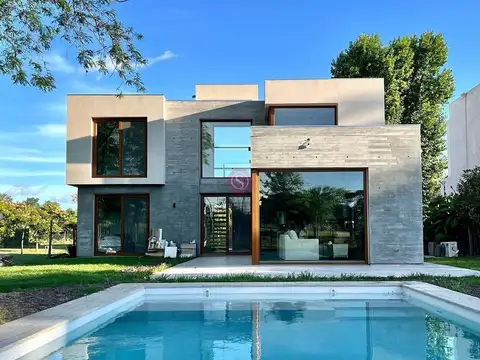 Casa  en Alquiler en Santa Guadalupe, Pilar del Este, Pilar
