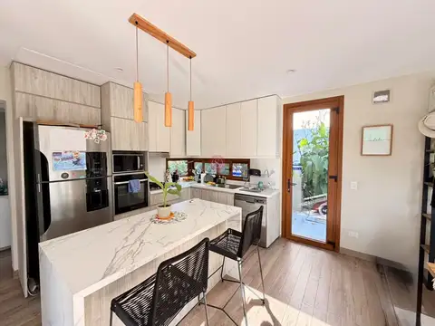 Casa  en Alquiler en Santa Guadalupe, Pilar del Este, Pilar