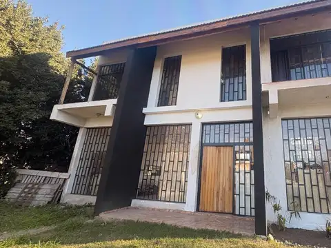 Venta Casa  4 amb. +Dpto en La Reja