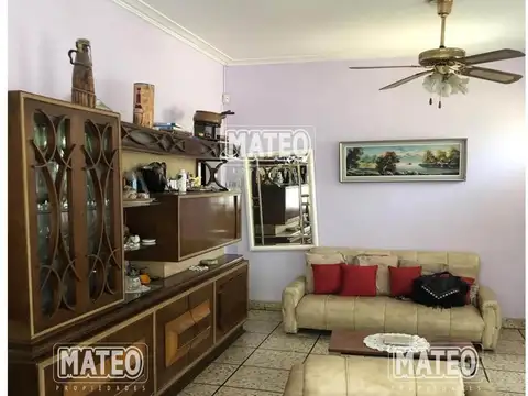 Casa 3 ambientes con 1 baño