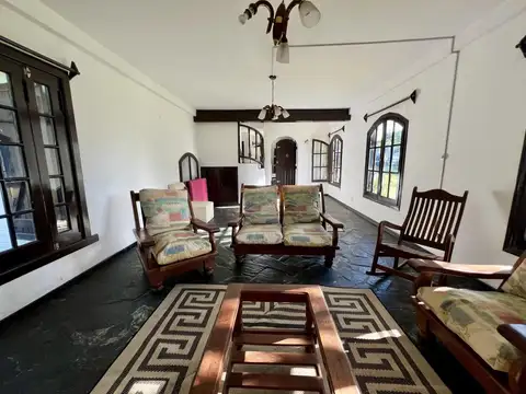Casa 3 ambientes con 2 baños