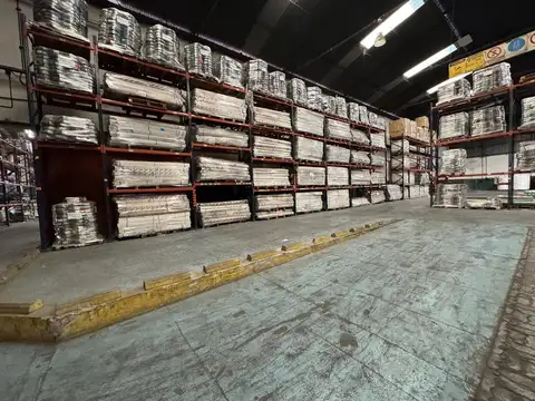 Depósito en Caseros