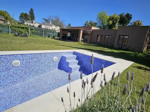 Casa en Alquiler Temporal en La Pilarica, USD 4.200