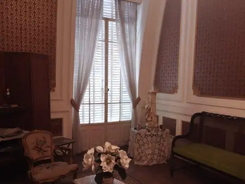 Departamento 8 ambientes con 3 baños