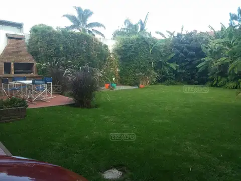 Casa  en Venta ubicado en Acassuso, Zona Norte