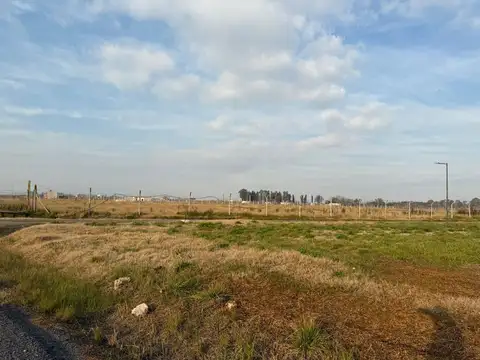 Terreno en Venta en Laguna Azul, USD 14.999