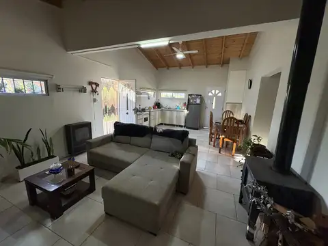 Casa en Alquiler con 1 cochera