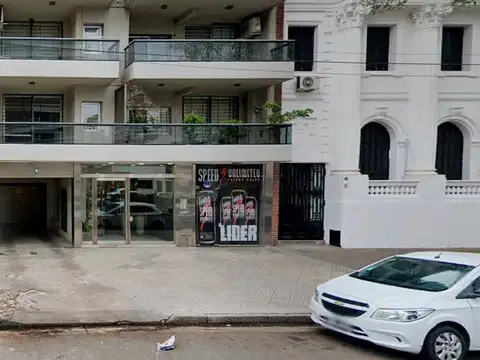 Av. Pellegrini 321