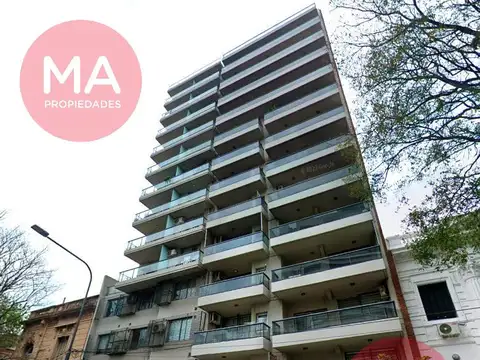 Cochera en primer piso - Av. Pellegrini 300 - Centro Rosario