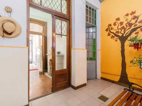 Venta Casa Cochera y Gran Terraza Thames  Paraguay