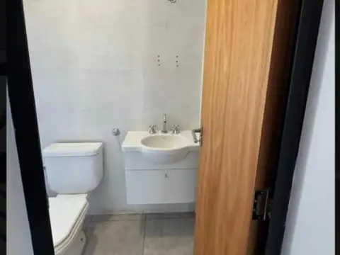 Casa en Alquiler con 1 cochera