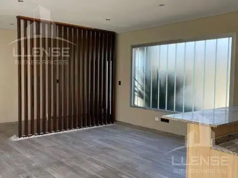 Casa 4 ambientes en venta - Fincas de Hudson