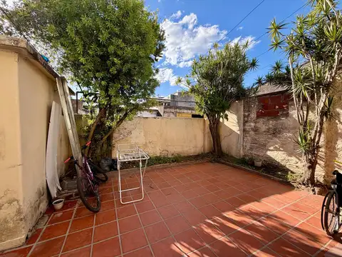 Propiedad con todos los servicios y 2 habitaciones