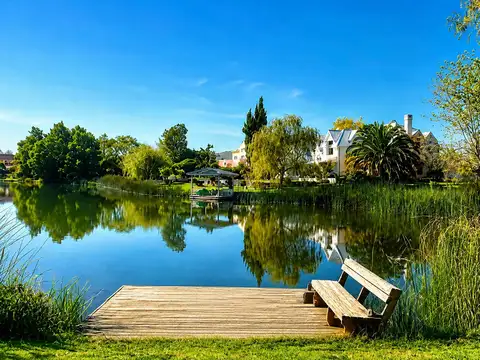 Venta casa 7 ambientes Nordelta La Alameda laguna
