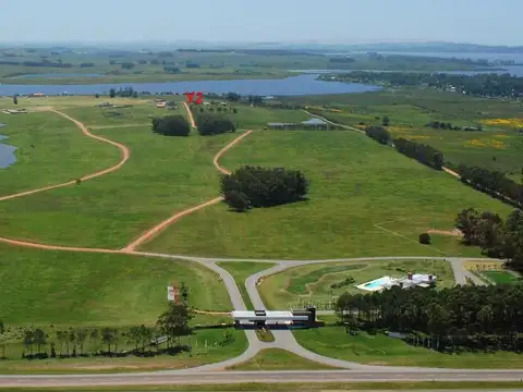 Terreno en Venta en Punta Ballena, USD 400.000