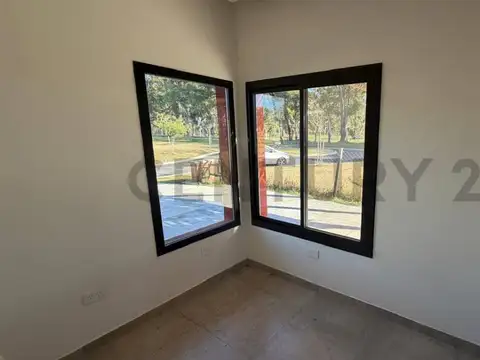 AVENIDA PARQUE 4500, Piso 0