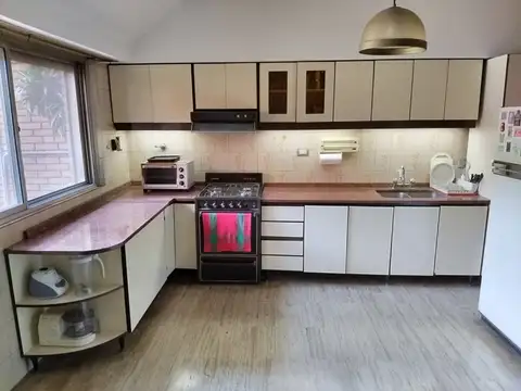 Casa en Venta en Villa General Mitre, USD 420.000