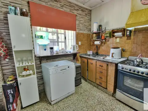 Depto Tipo Casa 4 ambientes con 2 baños