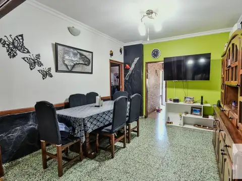 PH en venta - 3 Dormitorios 2 Baños - Morón