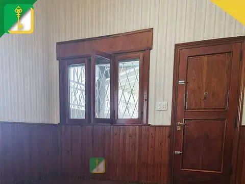 C 27 VILLARROEL 5600