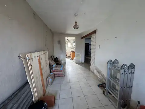 Casa 4 ambientes con 1 baño