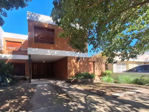 VENTA CASA TABLADA PARK 6 DORMITORIOS Apta Credito