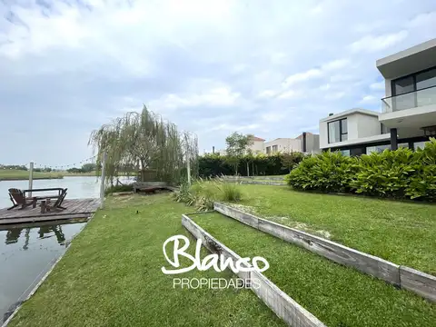 Casa en Venta en El Canton, USD 535.000