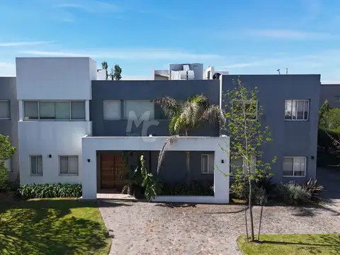 Casa  en Venta en San Francisco, Villanueva, Tigre