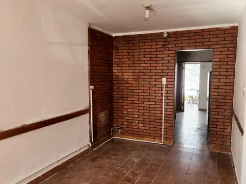 Casa 3 ambientes con 2 baños