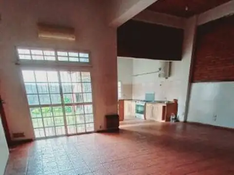 Depto Tipo Casa en Alquiler en Lomas de Zamora, $ 850.000