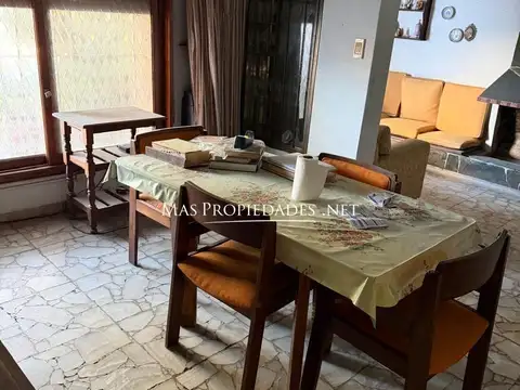 Casa 4 ambientes con 3 baños