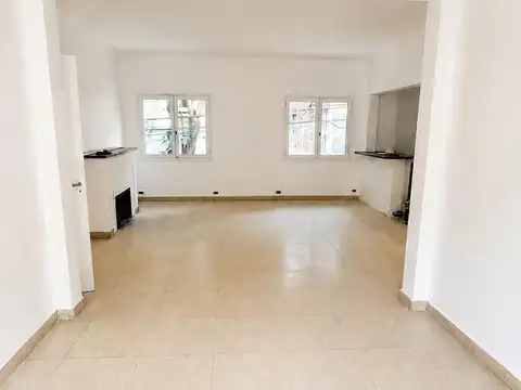 Depto Tipo Casa en Venta 60 años