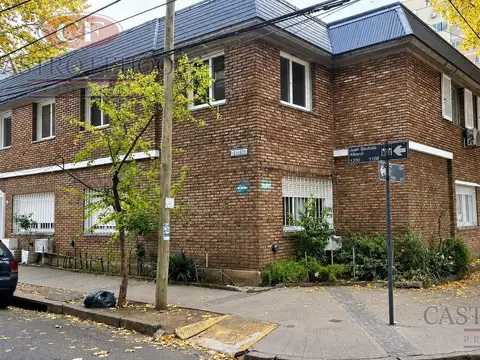 Muy lindo PH en venta frente a la Plaza de Olivos - Alberdi al 1000