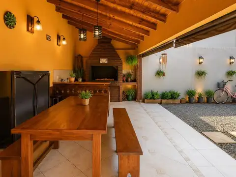 Casa en Venta al Este