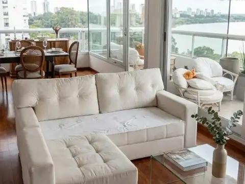 Piso Exclusivo con Balcón Vista al Rio, 3 Dorm. + Cochera