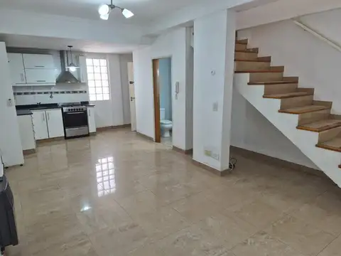 DEPARTAMENTO DUPLEX EN VENTA MATADEROS