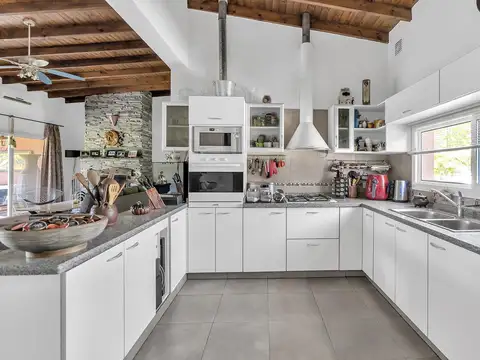 Casa en Venta con 1 cochera