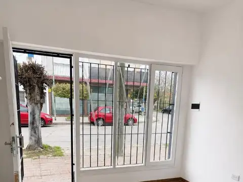 PH 1 ambiente a la calle en planta baja