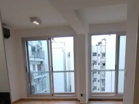 Julián Álvarez 400, Piso 6