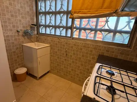 Departamento en Alquiler en Barrio Parque, $ 990.000