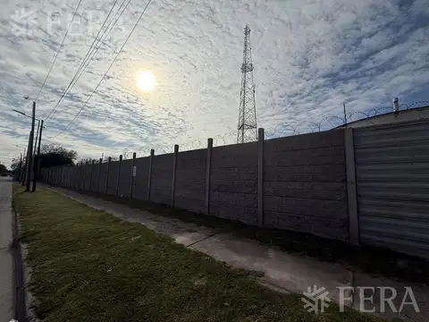 Venta de Terreno industrial de 37691m2 en Wilde