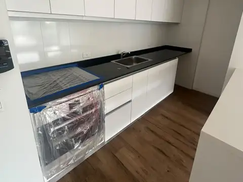 Departamento en Alquiler con 1 cocheras